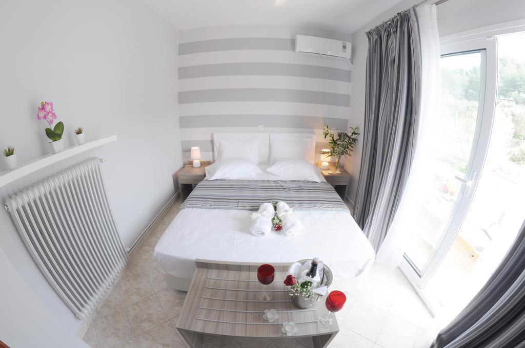 Green View Apartments 리메나스 외부 사진