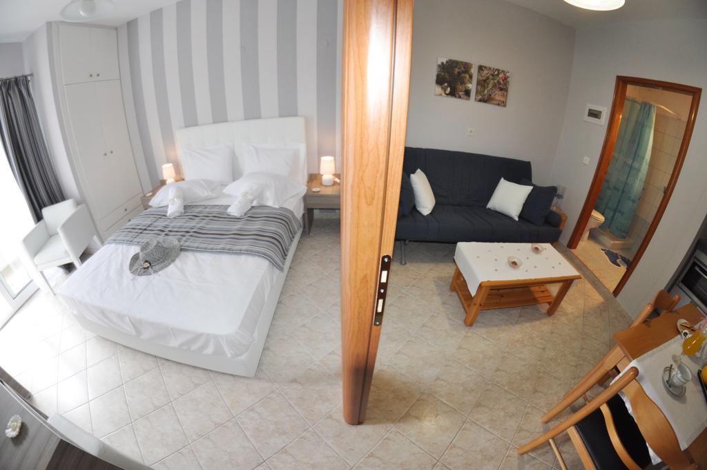 Green View Apartments 리메나스 외부 사진
