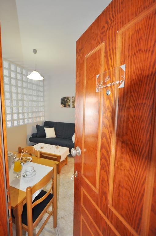 Green View Apartments 리메나스 외부 사진