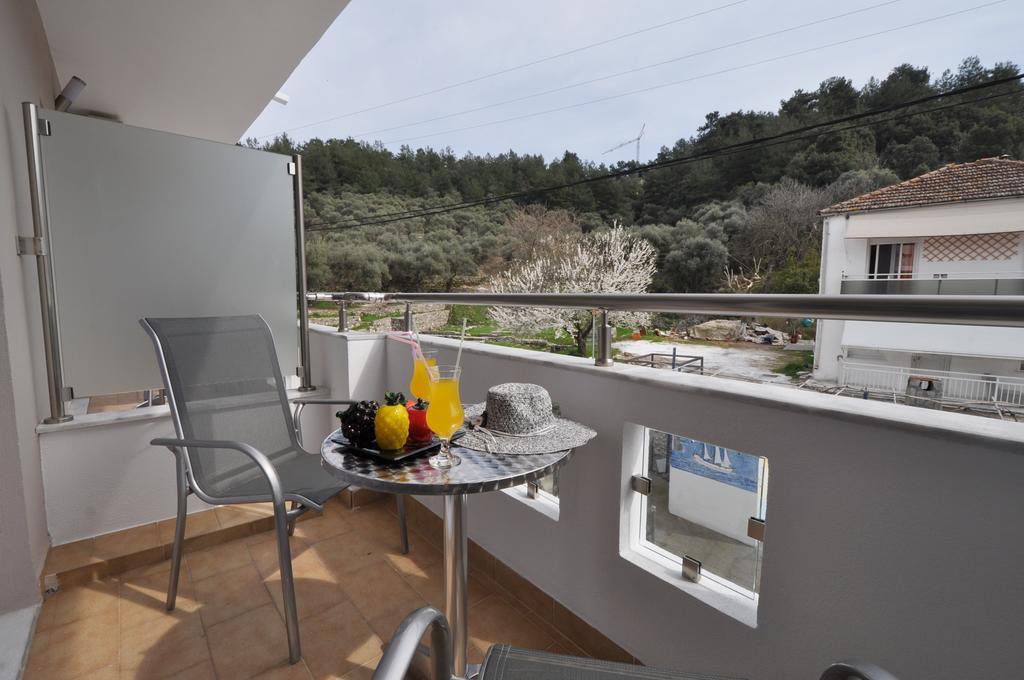 Green View Apartments 리메나스 객실 사진
