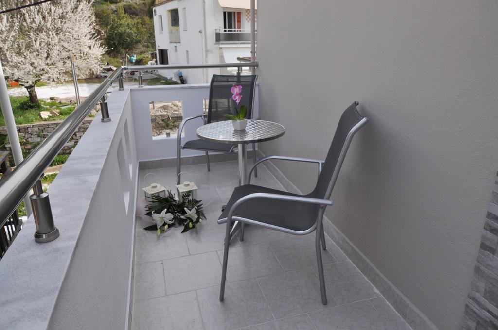 Green View Apartments 리메나스 객실 사진
